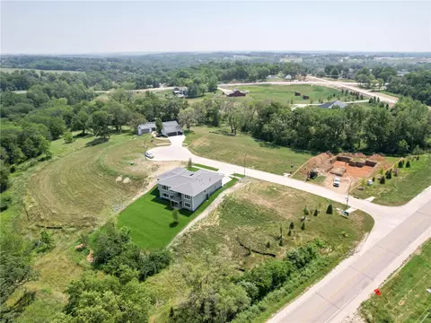 555 El Dorado Ct, Waukee, IA 50263