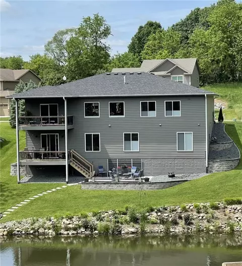 5632 Arbor Lake Dr, Pleasant Hill, IA 50327