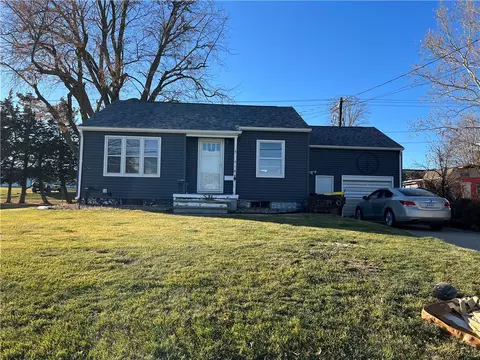 410 Mcpherson St, Osceola, IA 50213