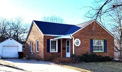 3118 Prospect Dr, Des Moines, IA 50310