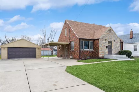 1122 Wolcott Ave, Des Moines, IA 50315