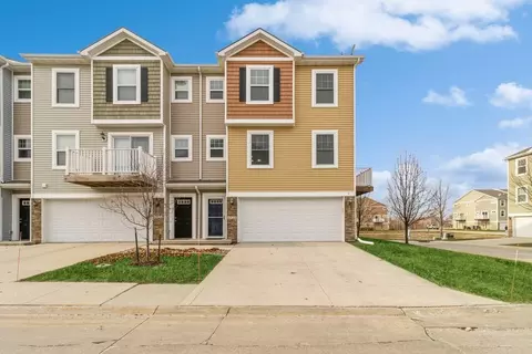4828 NE Mcdougal Ln, Ankeny, IA 50021