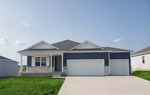 713 Chayse St SW, Bondurant, IA 50035