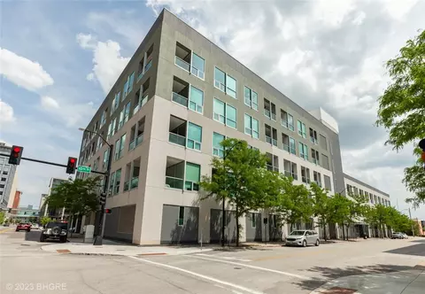 111 10th St #202, Des Moines, IA 50309