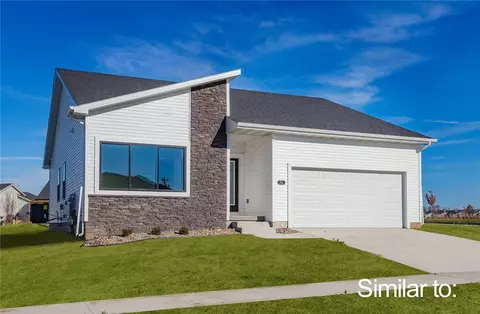 9163 Terni Rd, West Des Moines, IA 50266