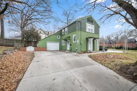 1201 46th St, Des Moines, IA 50311