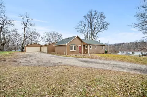 4525 SE 16th St, Des Moines, IA 50320
