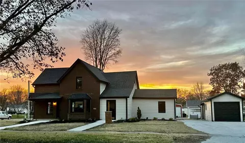 624 S Kennedy Ave, Madrid, IA 50156