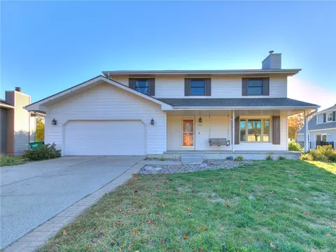 205 NW Applewood St, Ankeny, IA 50023