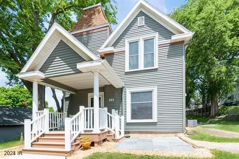 505 Grand St, Guthrie Center, IA 50115