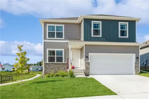 1250 Meadow View Dr, Carlisle, IA 50047