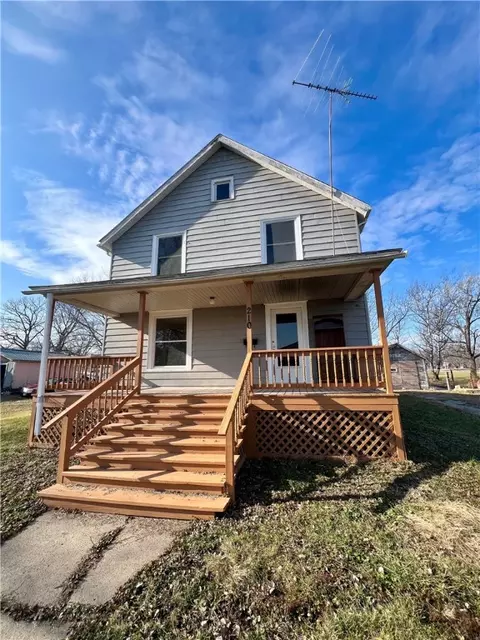 210 N Wayne St, Allerton, IA 50008