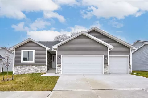 6646 NE 9th Ct, Des Moines, IA 50313