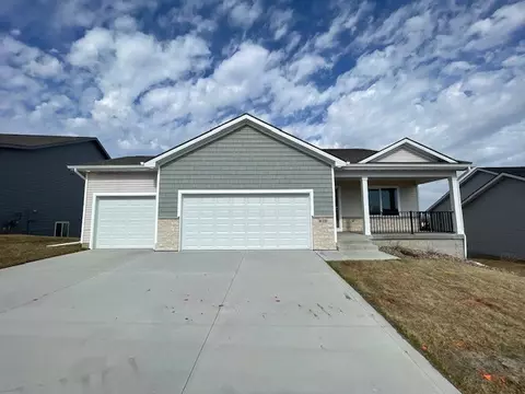 135 E Bridge Rd, Polk City, IA 50226
