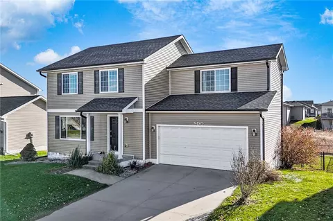 800 SE 13th St, Grimes, IA 50111