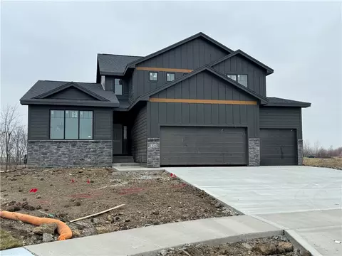 1540 NW Bull Run Ct, Waukee, IA 50263