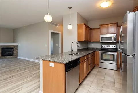 8350 Ep True Pkwy #2303, West Des Moines, IA 50266