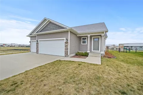 2708 3rd Ave SW, Altoona, IA 50009