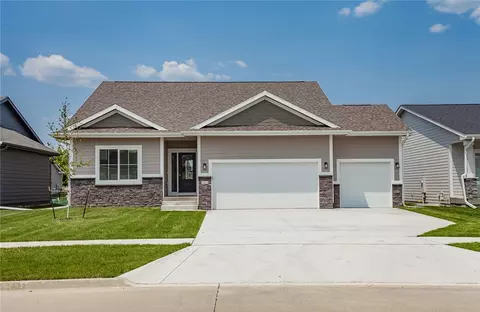 205 NE 22nd Cir, Grimes, IA 50111