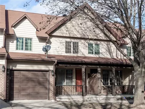 6001 Creston Ave #22, Des Moines, IA 50321