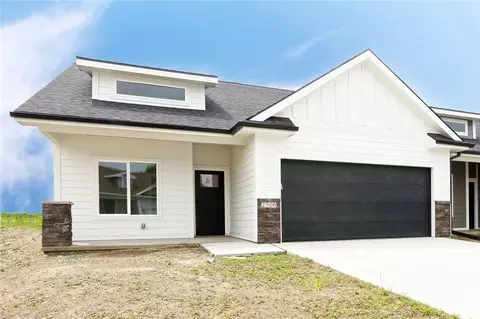 2506 NE 6th St, Grimes, IA 50111