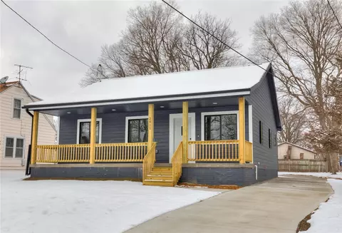 2811 Payne Rd, Des Moines, IA 50310