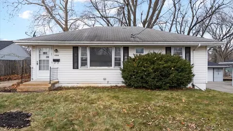 4044 52nd St, Des Moines, IA 50310