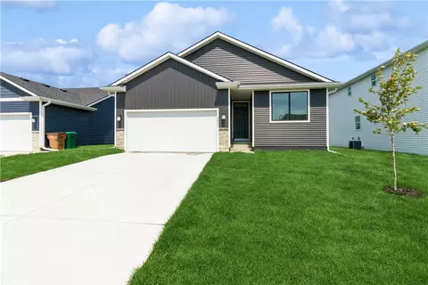 2809 21st St SW, Altoona, IA 50009