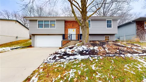 746 Keswick Dr, Iowa City, IA 52246