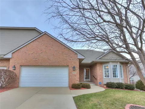 5961 Dakota Dr, West Des Moines, IA 50266
