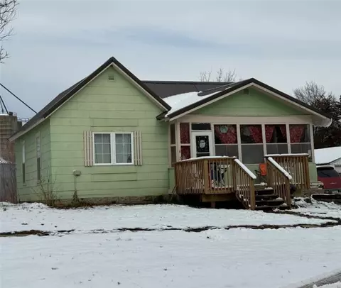 612 E Filmore St, Afton, IA 50830