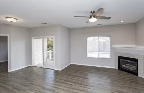 1760 SE La Grant Pkwy #47, Waukee, IA 50263