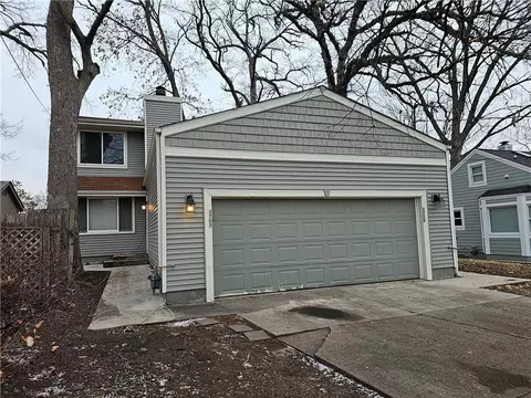 3705 Urbandale Ave, Des Moines, IA 50310