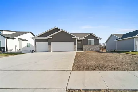 2301 Cedar St, Granger, IA 50109