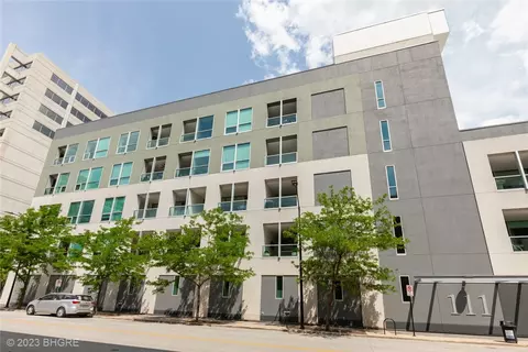 111 10th St #217, Des Moines, IA 50309