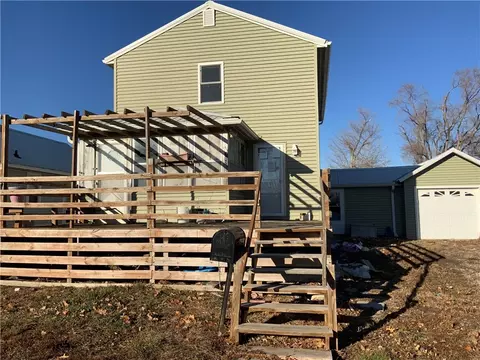 712 Lee St, Marshalltown, IA 50158