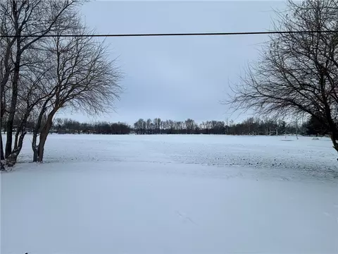 001 Park St, Perry, IA 50220