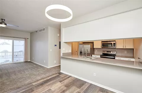 1340 SE Florence Dr #23U, Waukee, IA 50263