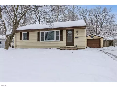 712 E Shawnee Ave, Des Moines, IA 50313