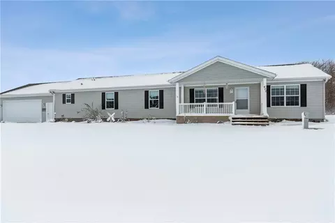 402 Harrison Ln, Pleasantville, IA 50225