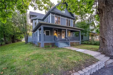 1230 22nd St, Des Moines, IA 50311
