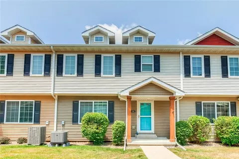636 Cypress Pl, Norwalk, IA 50211