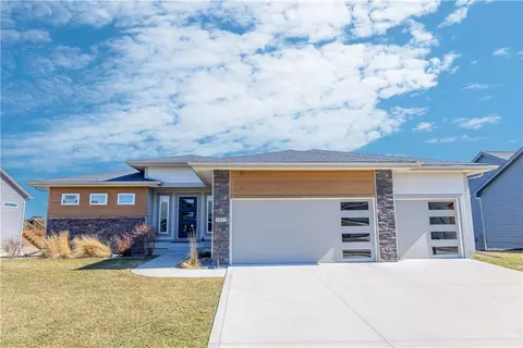 1615 NW Ridgeline Ct, Ankeny, IA 50023