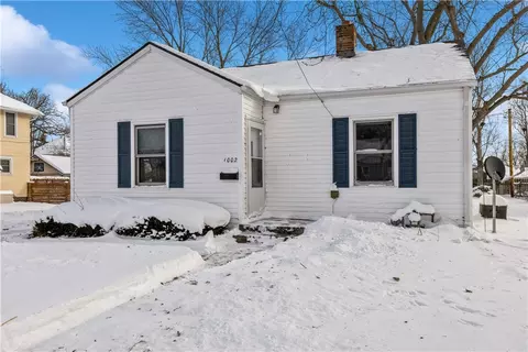 1002 W 5th St S, Newton, IA 50208