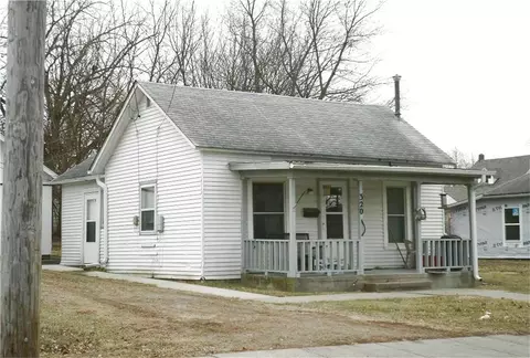 320 E 8th St N, Newton, IA 50208