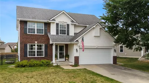 4111 154th St, Urbandale, IA 50323