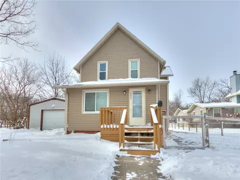 317 Elm Ave, Story City, IA 50248