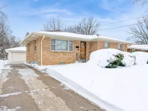 337 E Miller Ave, Des Moines, IA 50315