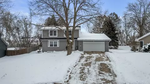 1402 N B St, Indianola, IA 50125