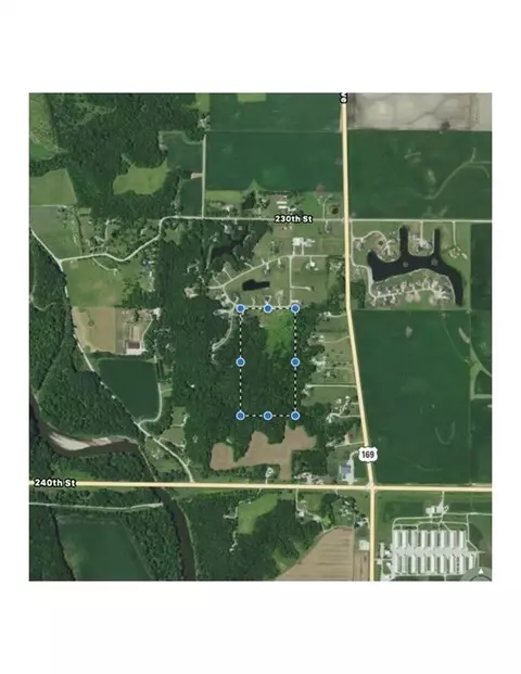 13 N Star Ln, Dallas Center, IA 50063
